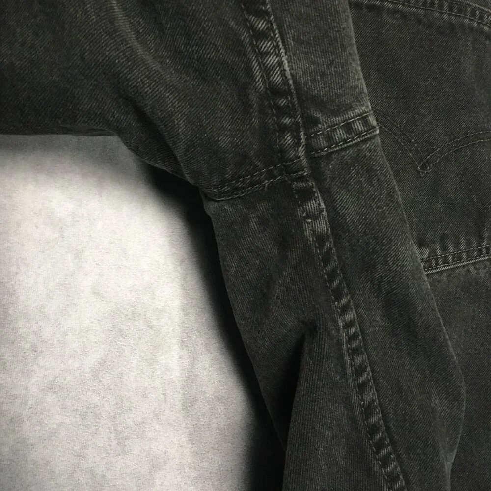 VTG Levis Mens 550 Relaxed Fit Black Jeans size 40x30 Cotton Denim Pants Zip Fly